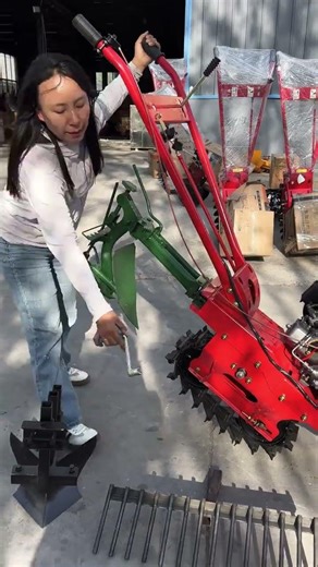 Revolutionary Little Red Bull Chain Track Plougher - Mountain Buckle Petal Tech