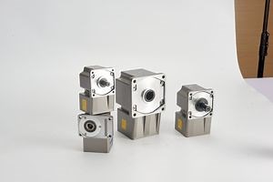 [Hot Item] Solid Shaft Right Angle Geared Motor for Material Handling