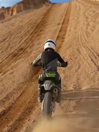 Epic Dirt Bike Adventure Through the Trails