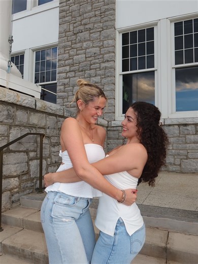 Charlotte Thompson | i’ve got my girls 🫂 all thanks to @trisigma_jmu | Instagram