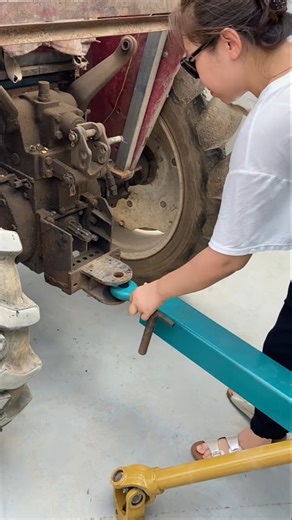 #Manure Spreader #Farmer's Good Helper #Agriculture #Manure Spreading Machine