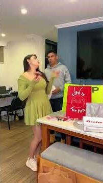 Cuando trabaja no aporta un granito de arena al hogar #luisykarelis #comedia #casosdevidareal #karel