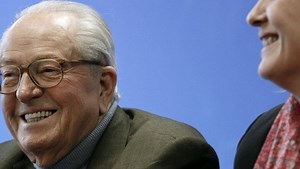 Jean-Marie Le Pen traite Cohn-Bendit de pédophile