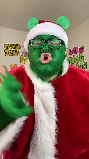 Christmas gummi bear dance!
