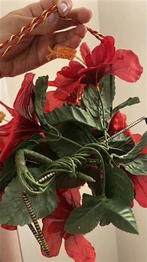 DIY wall decor with artificial flower 🌺 #diy #diycrafts #colors
