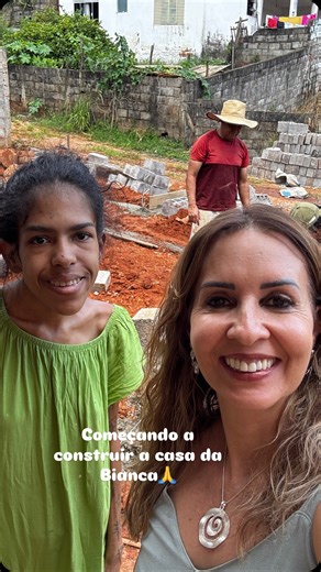 Solange Aparecida Monteiro Santos | Começando a construir a casa da Bianca . Precisamos muito da sua ajuda . Pix AFAB: 41.969.506/000190 #solidariedade#gratidão... | Instagram