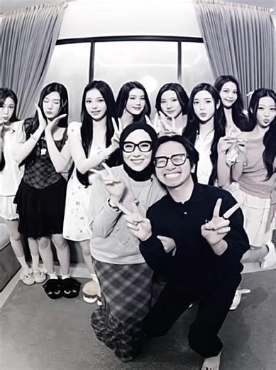 apip full senyum 😁 HEARTS2HEARTS MAIN KERUMAH SHADIRAAA OMGGG 😱 #hearts2hearts #shadirafirdausii #apip #fyp #konten