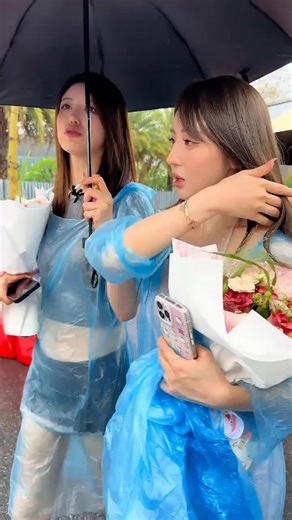 Chinese Models Showcase Perfect Body Features