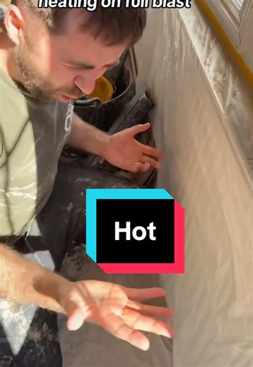 Suns out, heating is on and the windows don’t open. @Hickertheotherguy #plasterer #tradesmen #oaps #heat #labourer
