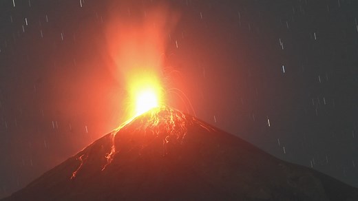 Guatemala: le volcan Fuego entre en éruption