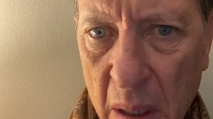 Richard E Grant quotes Withnail after his car is stolen