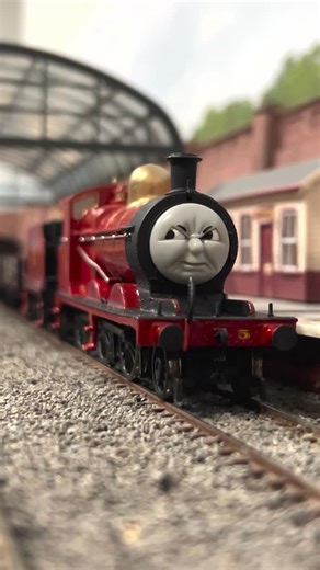 The Unlucky Tug on Instagram: "James hauls a freight train! #modeltrains #thomasandfriends #oogauge #jamestheredengine #modelrailway"