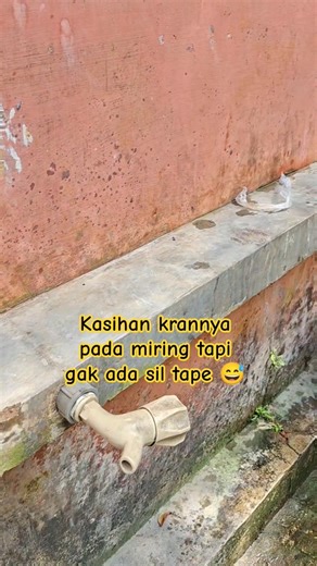 cara mengatasi kran miring karena darat gak pas cukup dengan plastik #tricks