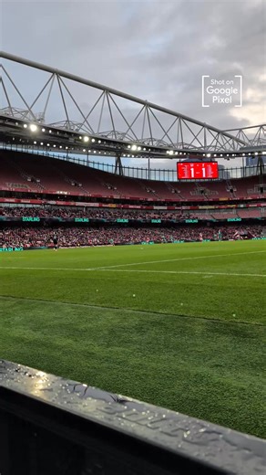 🎶 Stina Blackstenius... she scores the goals! 🎶 🤳 Shot on Google Pixel | Arsenal Women