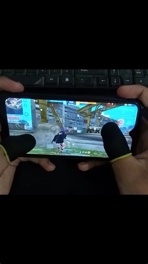 World fastest player handcam 🔥📈 #freefire #shorts #itsgmrzlive #trending #shortsfeed #viral #ff