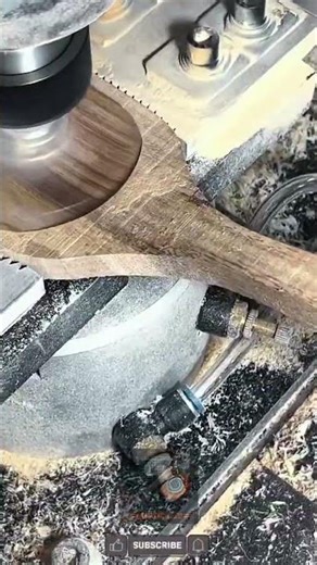 High Precision CNC Wood Router Crafts Custom Woodenware with Expert Speed