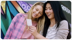 HP Sprocket Portable 2x3 Instant Photo Printer (Black Noir) Zink Paper Bundle