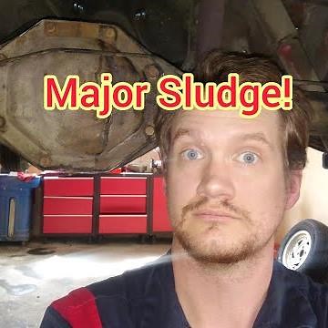 Major sludge build up in this Ford Mustang rear differential!