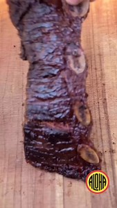 @406_bbq shows us how to you can make a quick and easy Short Rib Pipikaula recipe using Aloha Shoyu’s Original Blend 🔥😮‍💨👌 Give it a try! #alohashoyu #ono #easyrecipes #pipikaula #shortribs | Aloha Shoyu