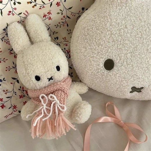 bu ikiliyi cok seviyorum ben ve arkadasima benziyorlar🥹🥹🤍#mlp #mylittlepony #mylittleponyfriendshipismagic #fluttershymlp #raritymlp @aysrl my rarity🥹💜