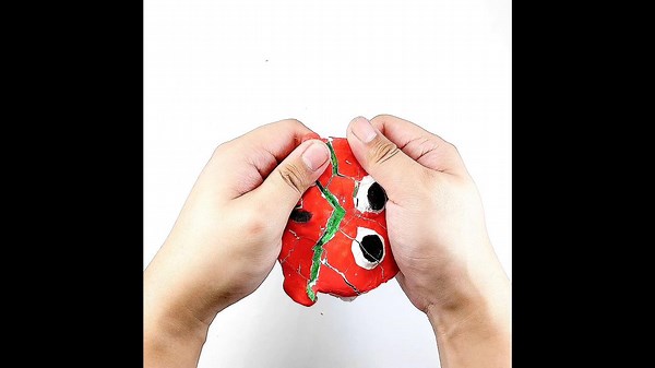 Satisfying Crunchy Hard Clay Cracking