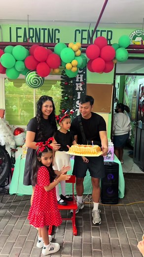 few clips of Winky's 5th birthday celebration at school x christmas party 🤍