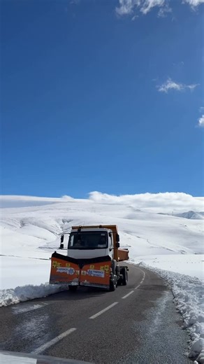 imsfrane cathédrale on Instagram‎: "صباح الثلوج 🥰❄️☃️"‎