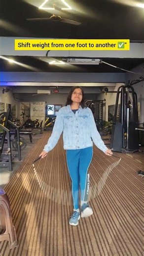 Jump rope Boxer Step #JumpRopeTricks #SkippingRope #LearnToSkip #WorkoutTutorial #AlternateFootStep