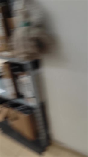 Tomás nunca tuvo una compu propia. Siempre compartiendo, siempre adaptándose. Esta vez quería entrar de verdad al mundo gamer y jugar títulos exigentes como Expedition 33 sin quedarse corto. Le recomendamos una Acer Nitro como base sólida y la dejamos lista para el futuro: ⚡ RAM duplicada para mejor rendimiento 💾 SSD de 512GB → 1TB para más espacio y velocidad No es solo una notebook gamer. Es su primer equipo propio. Y está listo para rendir desde el día uno 🎮🔥 #notebook #argentina #tecnolog