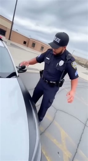 Fresh & Zesty Lemon Cake Recipe | Soft and Moist Homemade Lemon Cake 🍋🍰 #cake #birthday #shorts