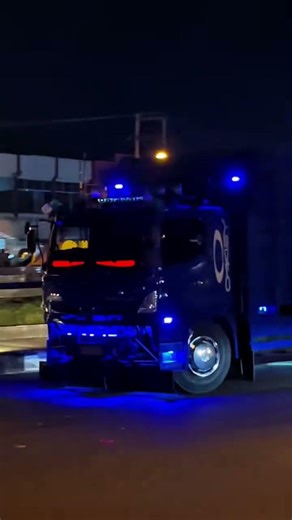 #crazytruck #bongkarmainan