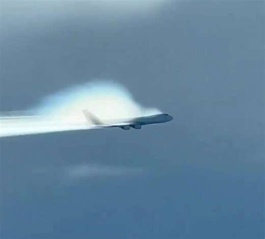 3.3K views · 49 reactions | The video shows a common effect often...