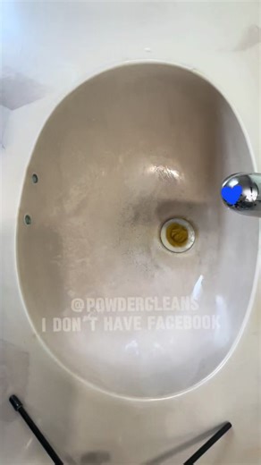 this angle is so crooked bye🙄 this was 👎🏼#powdercleans #spongesqueeze #fyp #viral #sponge #combo #powder #yummy