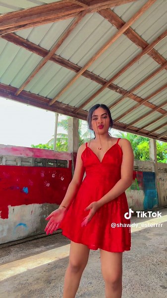 Stylish Summer Dresses for Hot Days