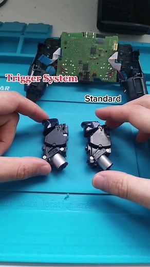 PS5 Luxcontroller Trigger System *click-click*Wie geil hört sich das an? #mouseclick #asmr #gaming #ps5 #fyp #trending #gamertiktok #ps5custom #controller #custom #controllergang #controllermodz #ps5controller #customcontroller #ps5 #gamer #gamers #ps4gang #playstation #gaminglife #esport #gaminghardware #ps5customcontroller #moddedcontroller #customcontrollers #gaming5life