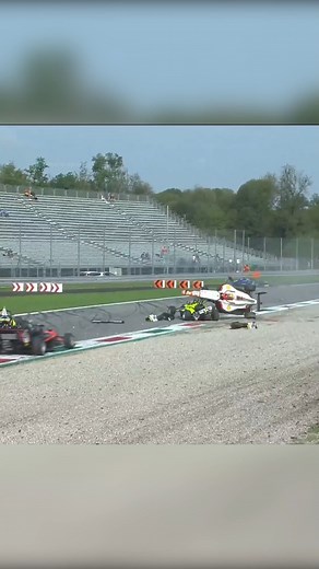Motorsport.tv on Instagram: "We've never seen anything like it. DRIVERS OK, but what a weird one! 🫣 You can watch the EURO 4 Championship races for FREE and LIVE on Motorsport.tv ➡️ bit.ly/ITAF4 #F4 #Monza #Racing #EuroF4"
