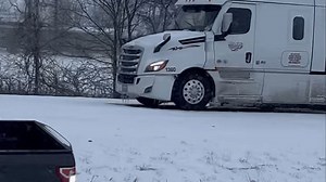 'Unbelievable': Multi-Vehicle Crash Closes All Lanes on Illinois Interstate
