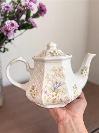 Vintage Sadler Windsor Floral Teapot | Made in England White Ceramic Teapot With Lid | Cottagecore Tea Pot - Etsy