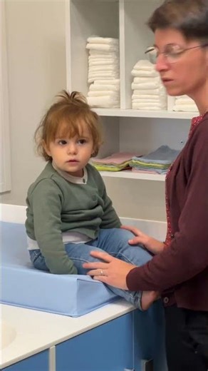 KAZÉO changing unit with Wesco bathtub: hygiene, ergonomics, safety