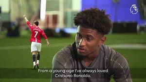 "If you had to describe yourself as a car, what would it be?" 🤔🚗🚓🏎🚙🚜🚕😂 Arsenal's Reiss Nelson returns to his academy roots to talk idols, celebrations, and... takeaways 🚫 | Premier League