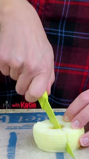 Oddly Satisfying Apple Peeler, Corer and Slicer Demo #Shorts