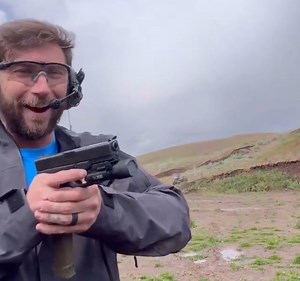 Glock.G18全自动射击.