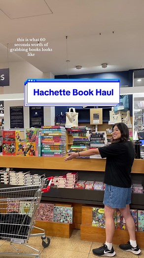 Exciting 60 Second Bookshop Shopping Spree!