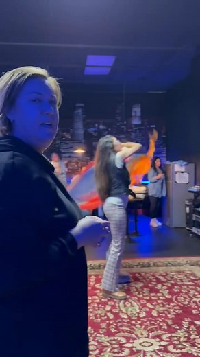 GLORY EXPLOSION GATHERING - Worship by Sarah Weingarten (Short Clip) | Jennifer Davis