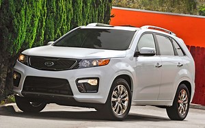 Our Cars: 2013 Kia Sorento Has Booming Sound System, "Magical" Sunroof