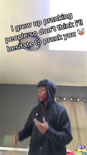 Prank wars?#dance #jokes#fypシ #xyzbca