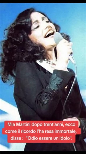 Giuseppe Tomasone on Instagram: "Mia Martini dopo trent'anni, ecco come il ricordo l'ha resa immortale, disse : "Odio essere un idolo". Era il 12 maggio del 1995 quando Mia Martini lasciava questo mondo, e a 30 anni di distanza il silenzio lasciato dalla cantante è assoordante. Mia Martini non voleva essere immortale. "Odio essere un idolo", disse una volta in un'intervista, "che male ho fatto per essere un idolo? Perché non posso essere una persona normale?". Eppure, forse per volere del destin