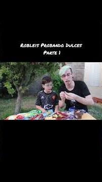 Robleis Comiendo Dulces Con Sus Hermanos
