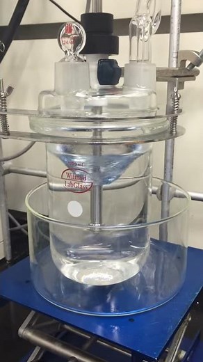 Precipitating a polymer solution into methanol