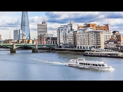 London Eye Thames River Sightseeing Cruise in London, England